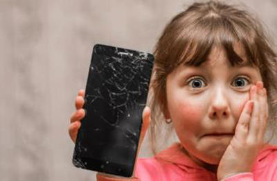1747133324 broken phone.jpg