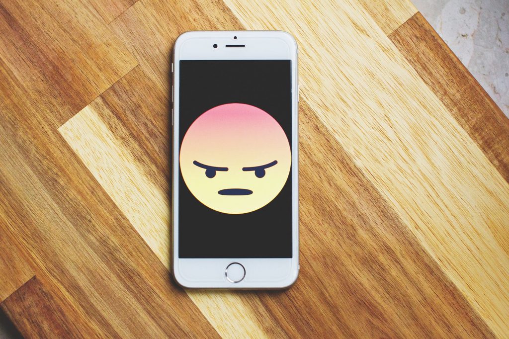 IPhone enojado 