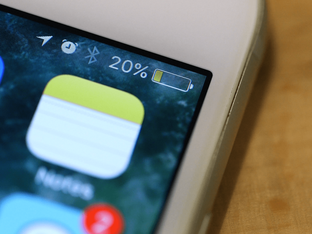 Iphone battery is showing as yellow.png
