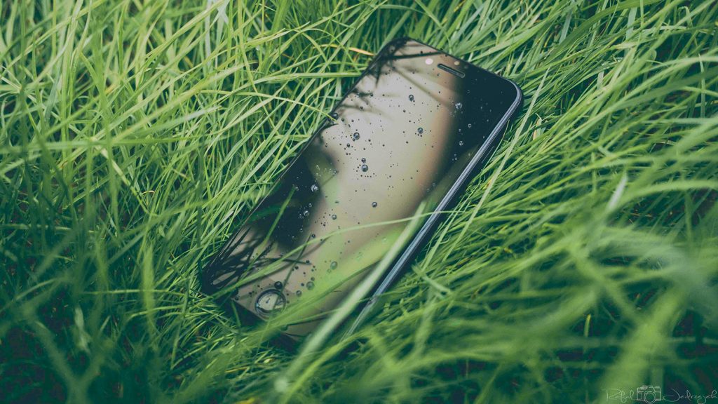 es-iphone-waterproof